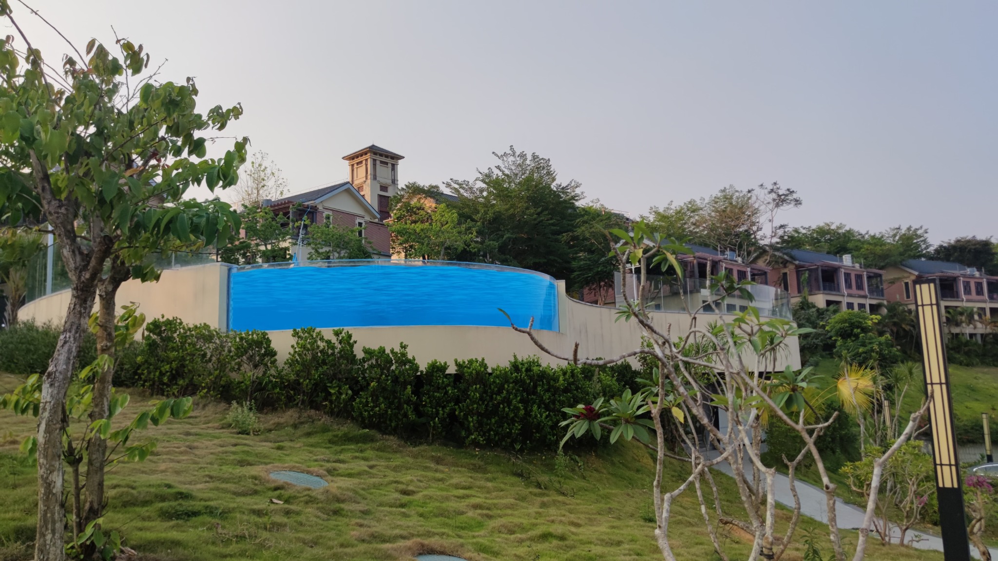 Resortanlage in Qiongzhong auf Hainan